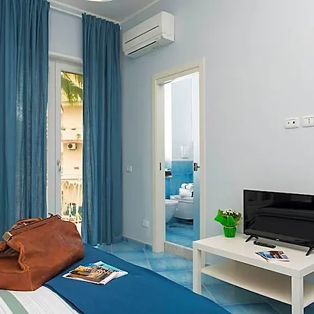 Capri 5*